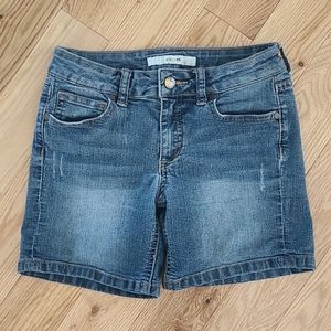 Joe's Jeans Girls Denim Jean Shorts. Size 12.   Blue.    EUC